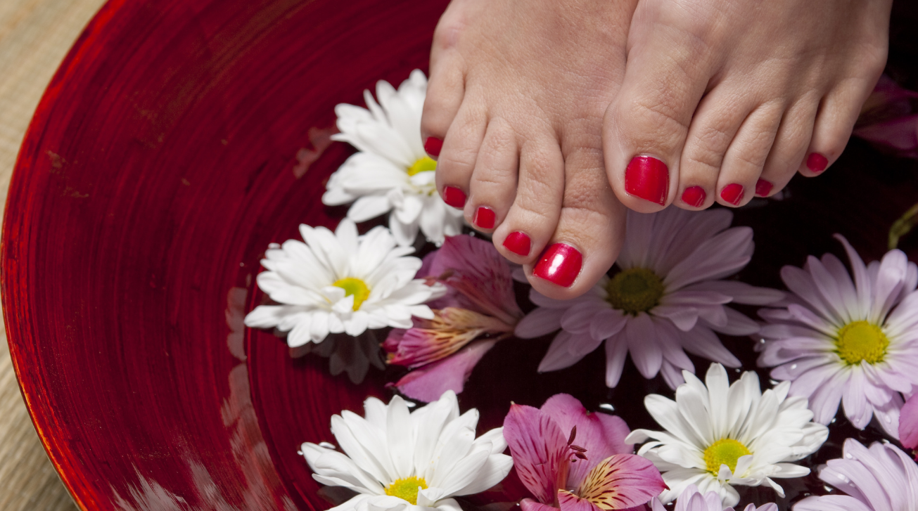 Best Pedicure Treatments for Dry and Cracked Heels