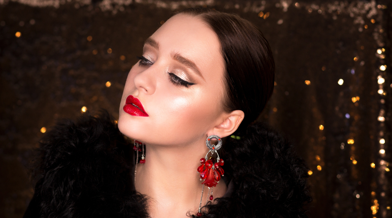 Get Ready for a Glamorous Night Out: 5 Quick and Easy Hairstyles